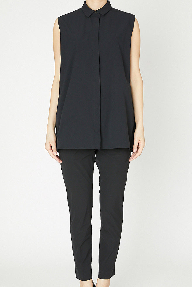 sleeveless back tiered blouse