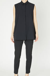 sleeveless back tiered blouse