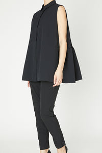 sleeveless back tiered blouse