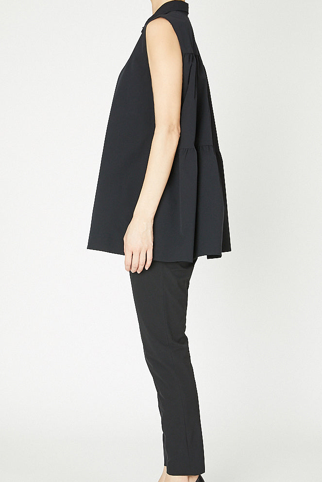sleeveless back tiered blouse