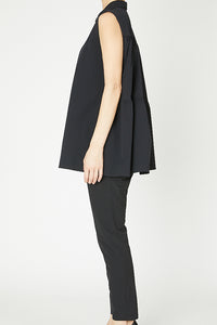 sleeveless back tiered blouse