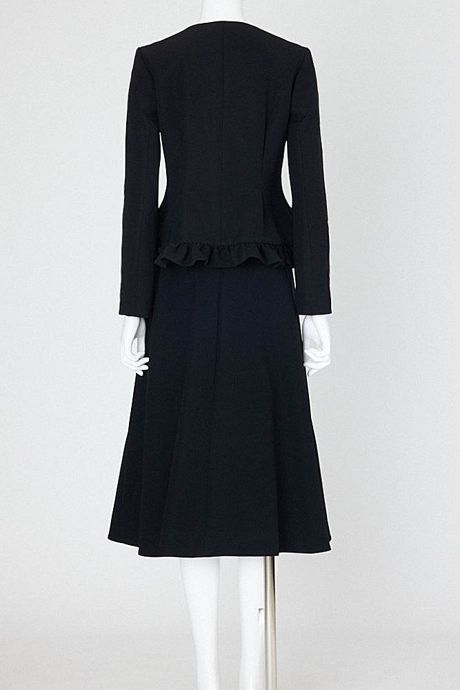 ノーカラーフリルパールジャケット – YOKO CHAN